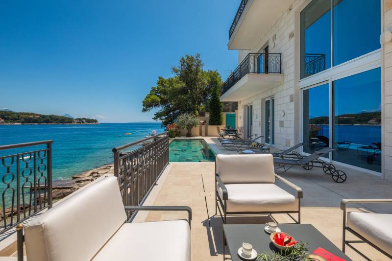 Strandvilla Sea La Vie med Basseng Brač