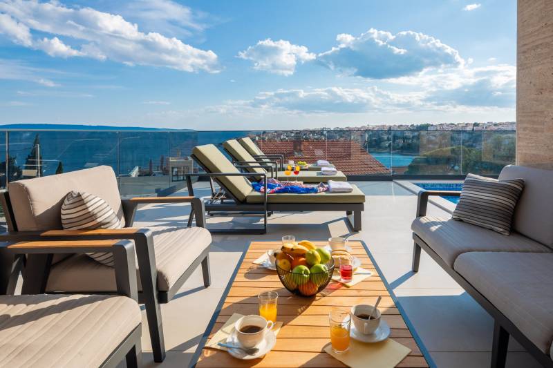 Luksuzna Vila Karla s Bazenom Trogir