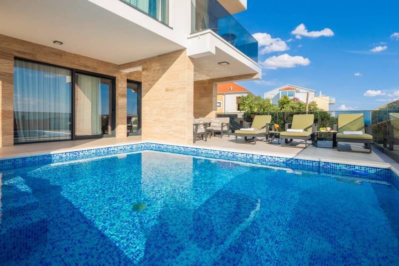 Luksuzna Vila Karla s Bazenom Trogir