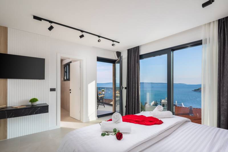 Luksuzna Vila Karla s Bazenom Trogir