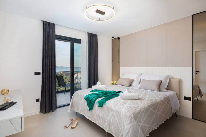Luksuzna Vila Karla s Bazenom Trogir