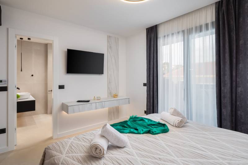Luksuzna Vila Karla s Bazenom Trogir