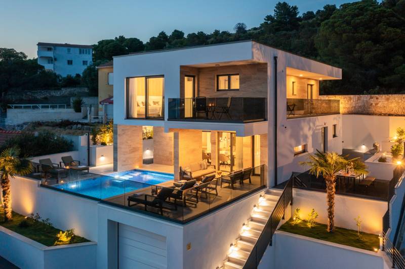 Luksuzna Vila Karla s Bazenom Trogir