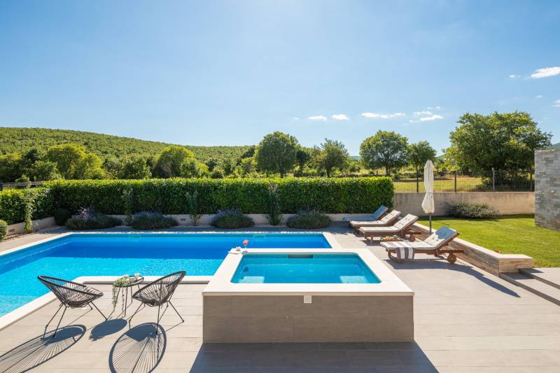 Villa Verde mit Pool Split