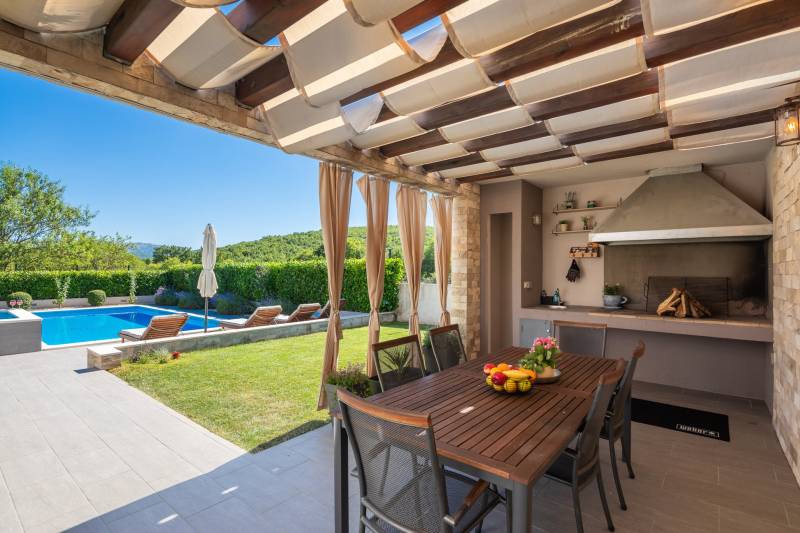 Villa Verde mit Pool Split