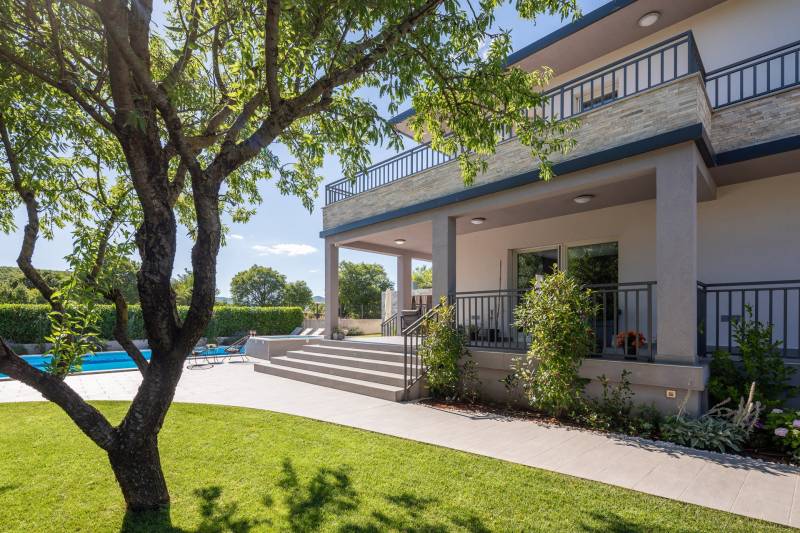 Villa Verde mit Pool Split