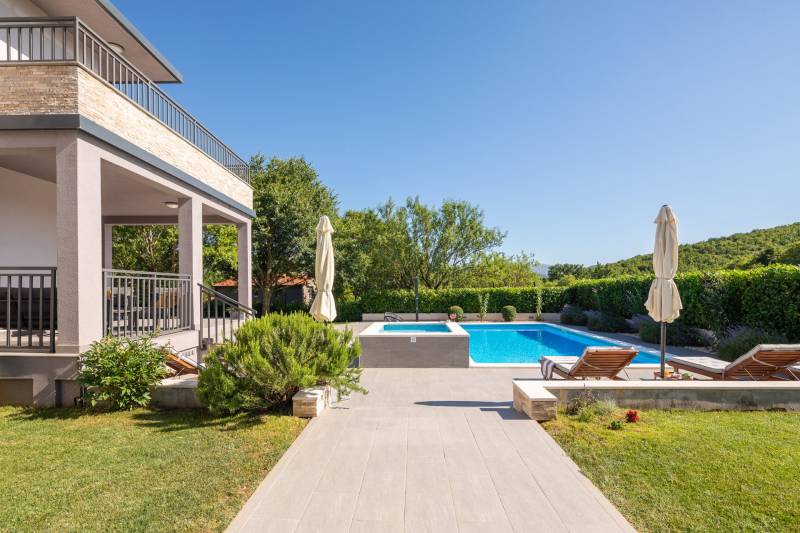 Villa Verde mit Pool Split