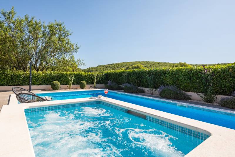 Villa Verde mit Pool Split