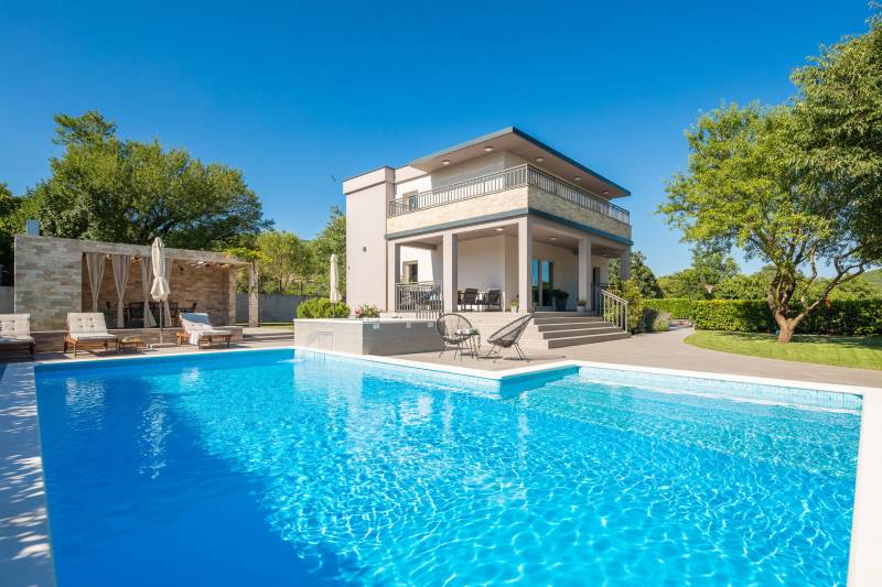 Villa Verde mit Pool Split