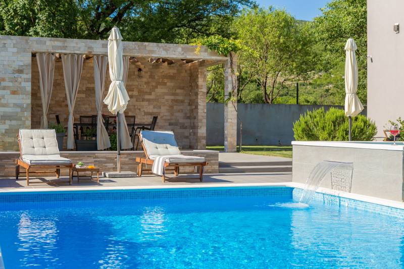 Villa Verde mit Pool Split