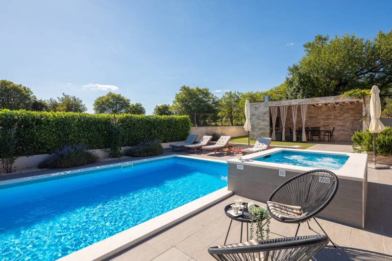 Villa Verde mit Pool Split