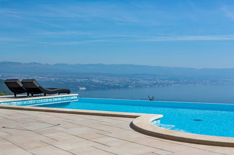 Luxusvilla Arcade mit Pool Opatija
