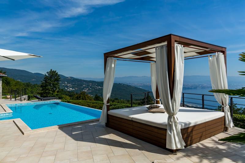 Luxusvilla Arcade mit Pool Opatija