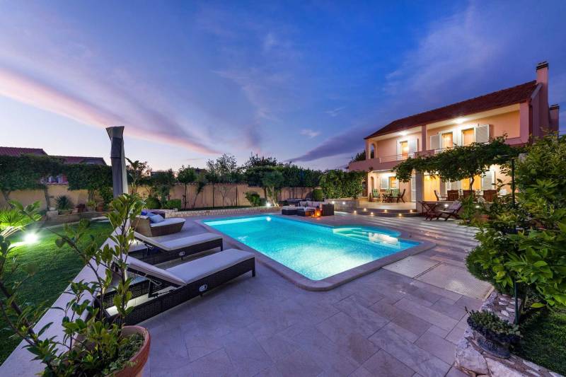 Villa ColorFuse with Heated Pool