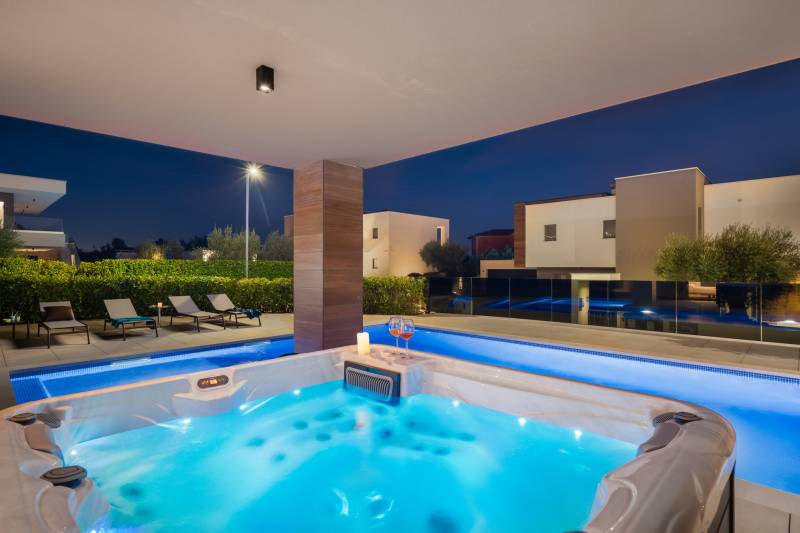 Villa Old Olive Quarta med Basseng Pula
