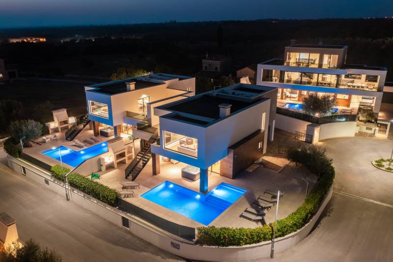 Villa Old Olive Quarta med Basseng Pula