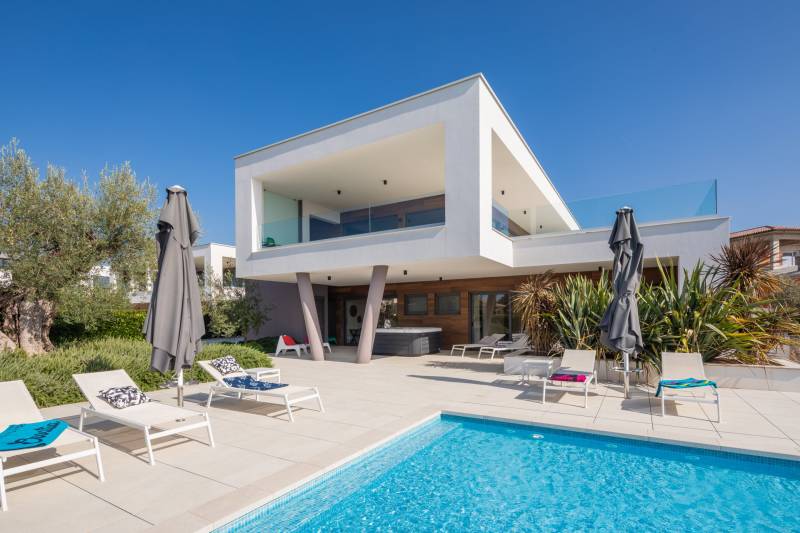 Villa Old Olive Prima med Basseng Pula