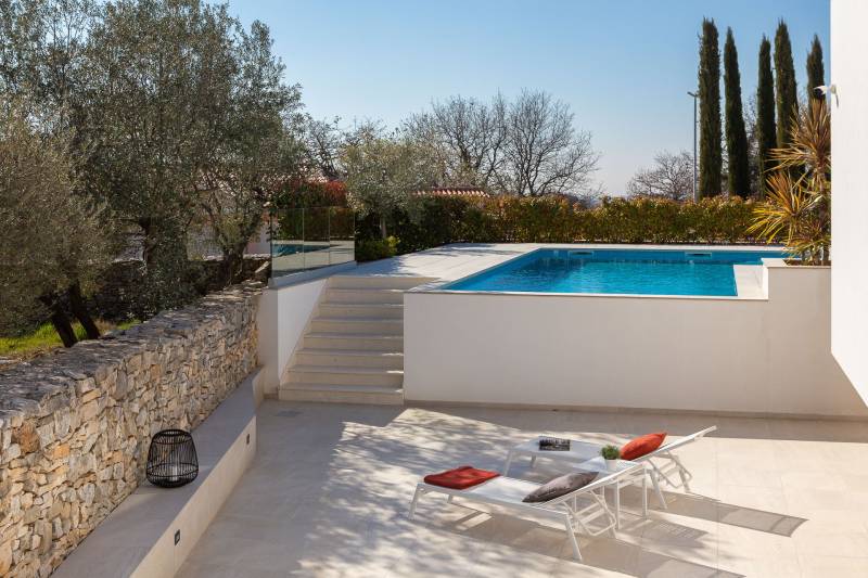 Villa Old Olive Prima med Basseng Pula