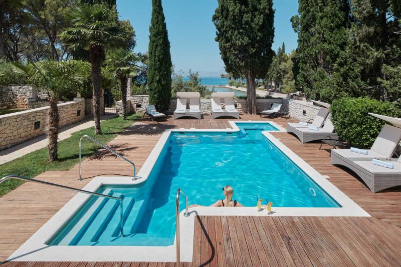 Luxury Villa Botanica with Pool