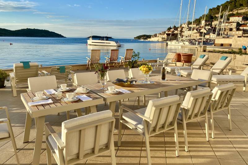 Apartment Donna with Sea View I Vis