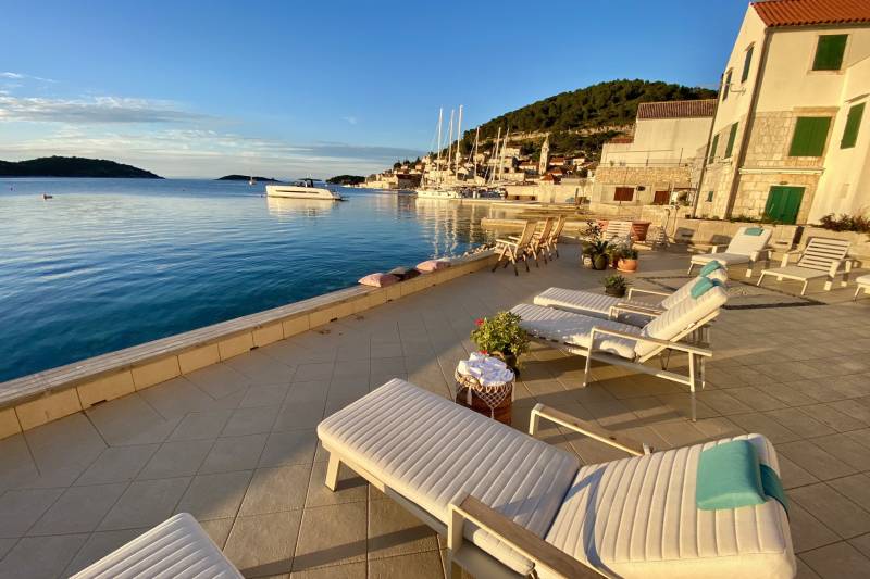 Apartment Donna with Sea View I Vis