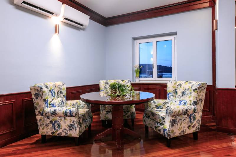 Apartment Donna with Sea View I Vis