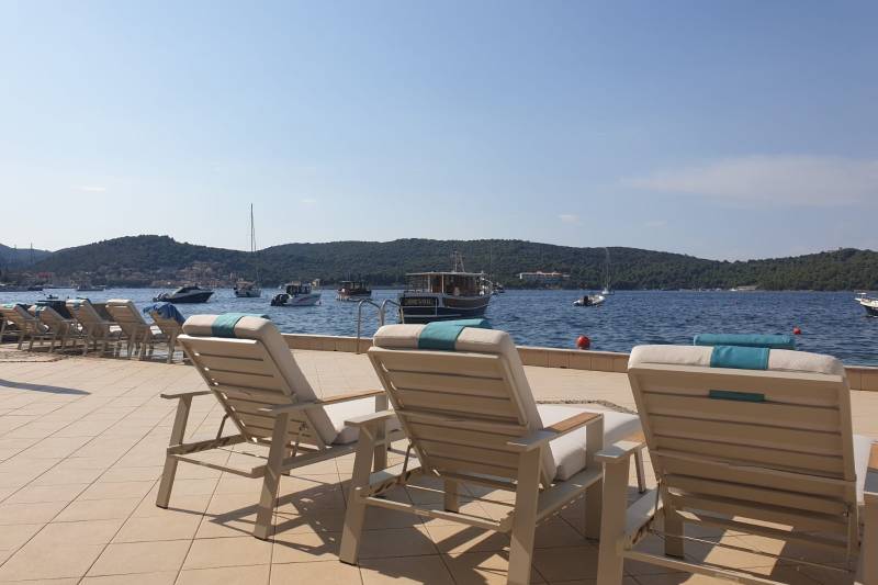 Apartment Donna with Sea View I Vis