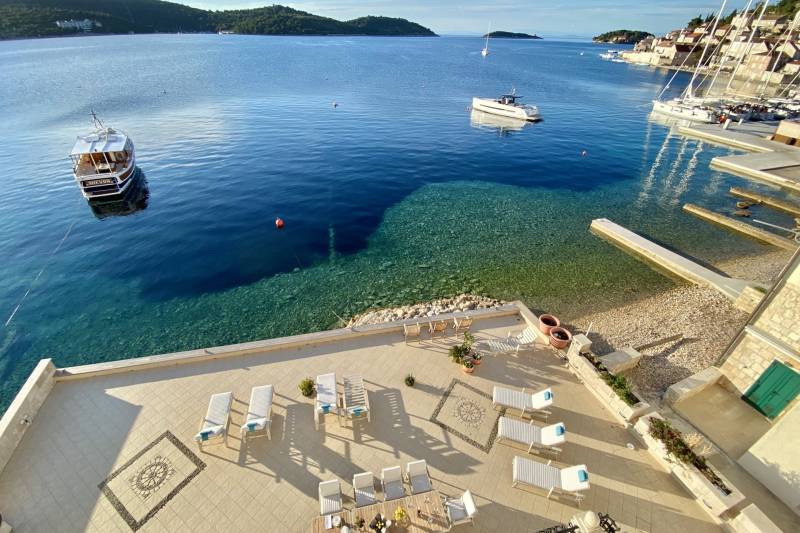 Apartment Donna with Sea View I Vis