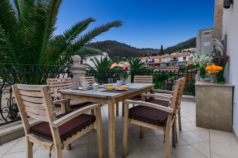 Apartman Donna s Pogledom na More III Vis