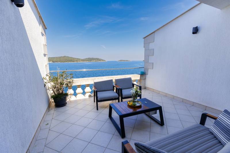 Penthouse Donna mit Meerblick Vis