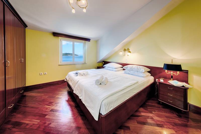 Penthouse Donna mit Meerblick Vis