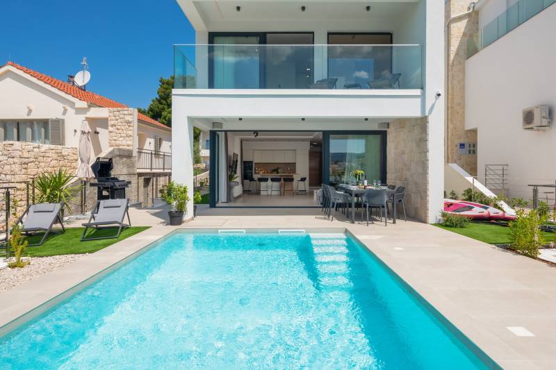 Strandvilla Mona Lisa mit Pool Šibenik