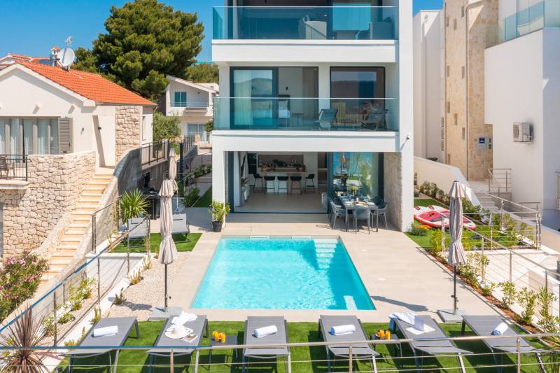 Strandvilla Mona Lisa mit Pool Šibenik