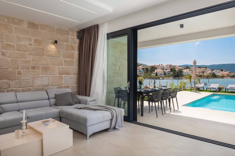Strandvilla Mona Lisa mit Pool Šibenik