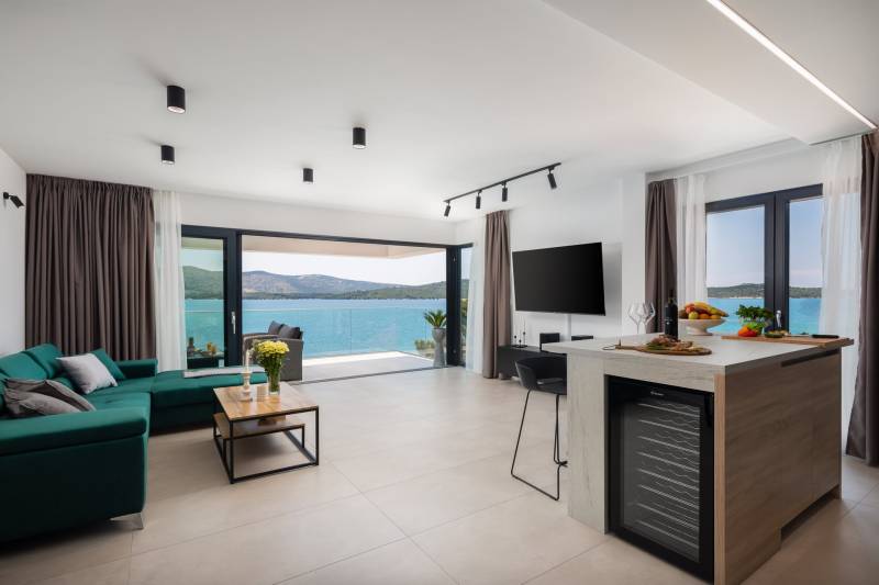 Strandvilla Mona Lisa mit Pool Šibenik