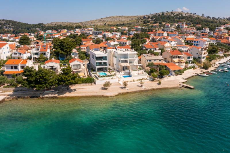 Strandvilla Mona Lisa mit Pool Šibenik