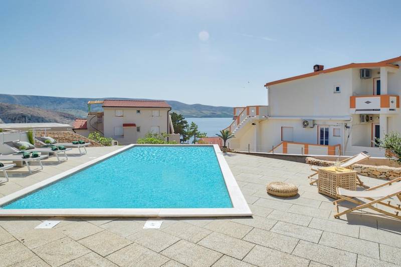 Villa Mimosa with Pool Pag