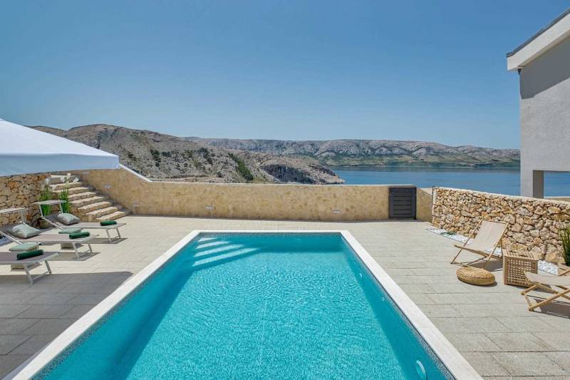 Villa Midina with Pool