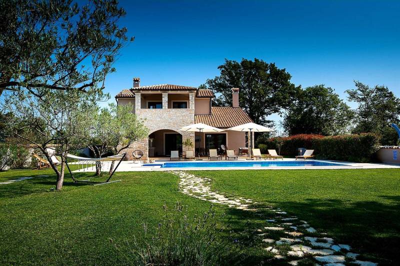 Villa Ambienta mit beheiztem Pool Pula