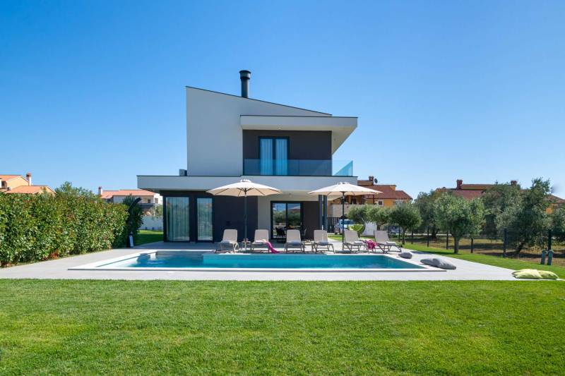 Luxury Villa Monroe with Pool