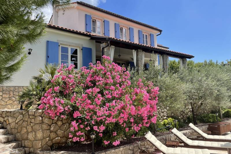 Villa Flower Escape mit Pool Krk