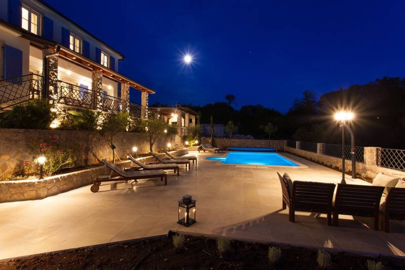 Villa Flower Escape mit Pool Krk