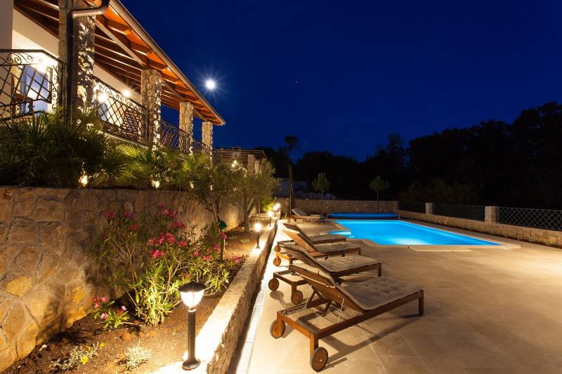Villa Flower Escape mit Pool Krk