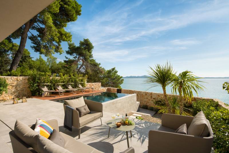 Strandvilla Blue Voyage mit Pool Zadar