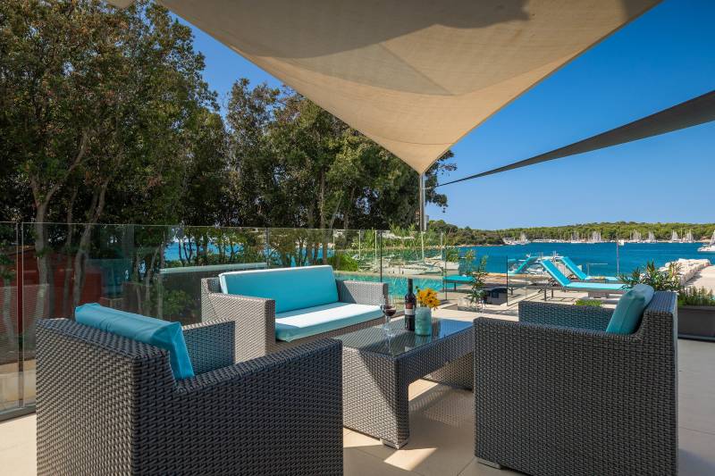 Strandvilla Naviblue mit Pool Pula