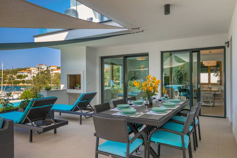 Strandvilla Naviblue mit Pool Pula