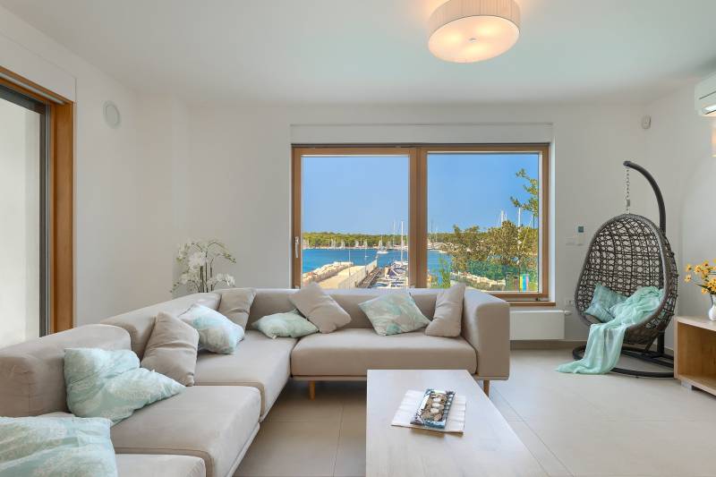 Strandvilla Naviblue mit Pool Pula