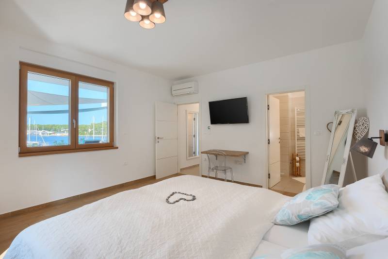 Strandvilla Naviblue mit Pool Pula