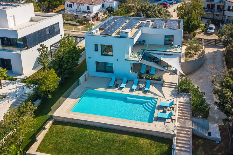 Strandvilla Naviblue mit Pool Pula