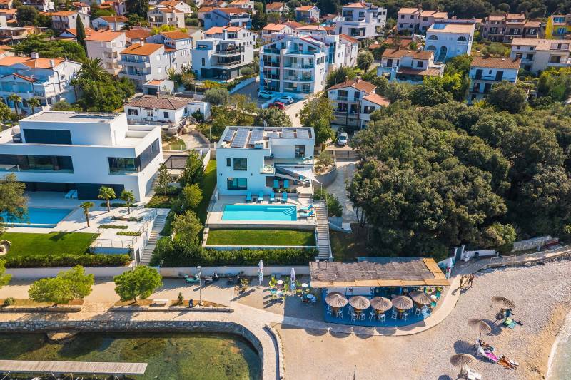 Strandvilla Naviblue mit Pool Pula
